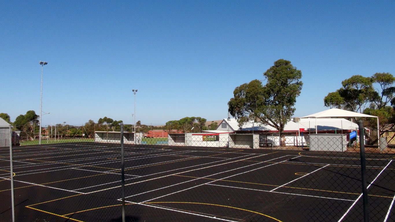 Eudunda Tennis - Netball Courts Resurfaced